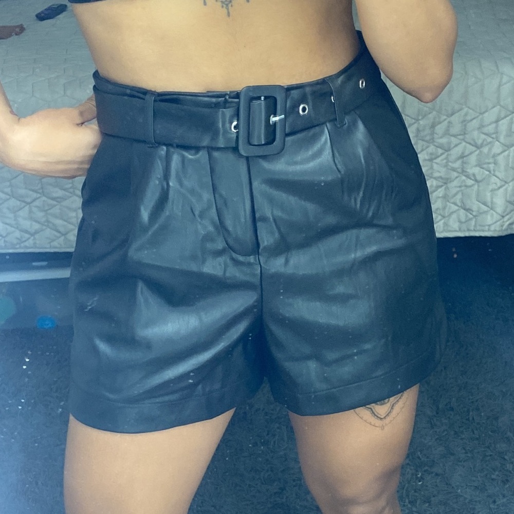 Cisono Black shorts size medium used once in good condition